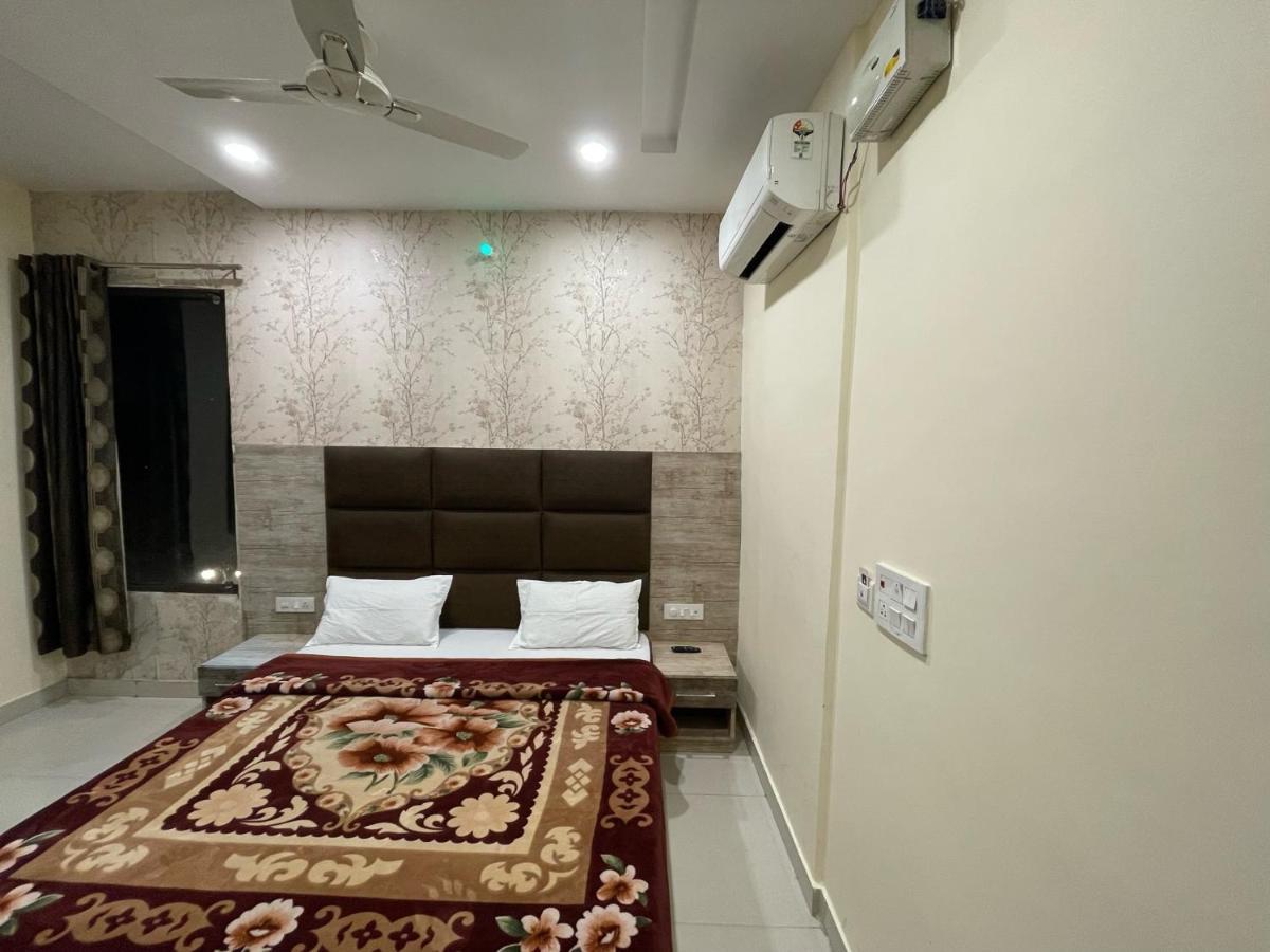 Shree Krishna Hotels Amritsar Eksteriør bilde